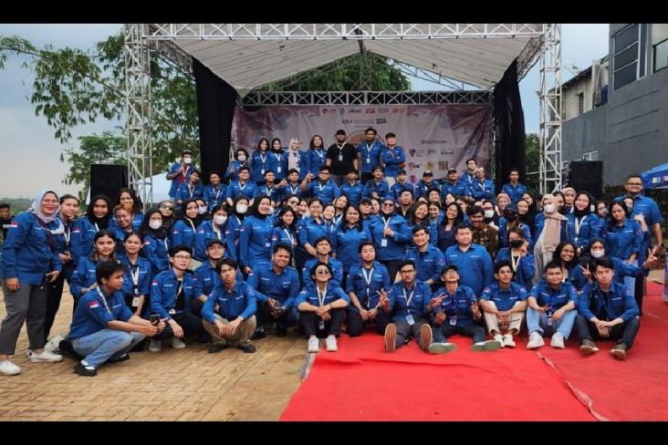 Pengabdian Masyarakat, Mahasiswa Fakultas Bisnis LSPR Gelar Festival Kampung Adat Kranggan 2023