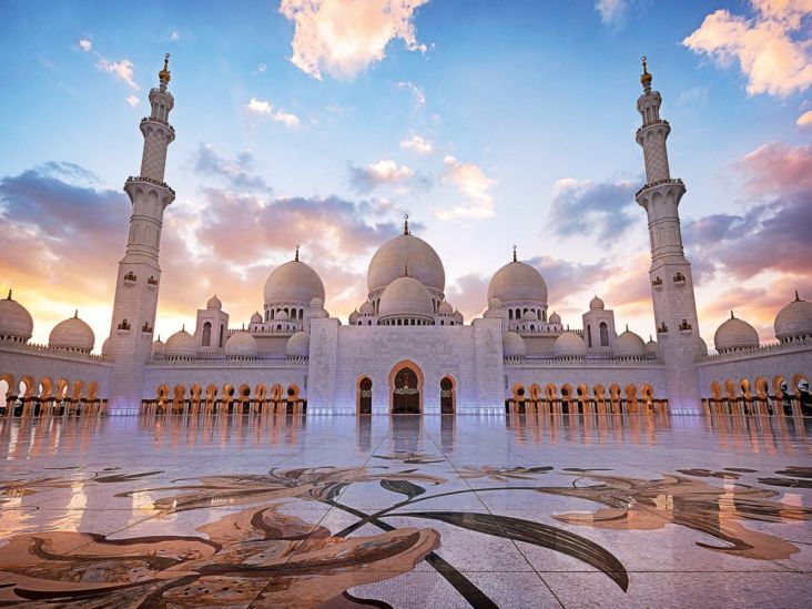 Fakta Seputar Masjid Sheikh Zayed Abu Dhabi