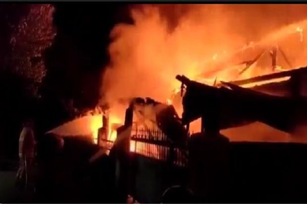 Kebakaran Landa Rumah Warga di Kota Madiun, 2 Penghuni Terluka saat Menyelamatkan Diri