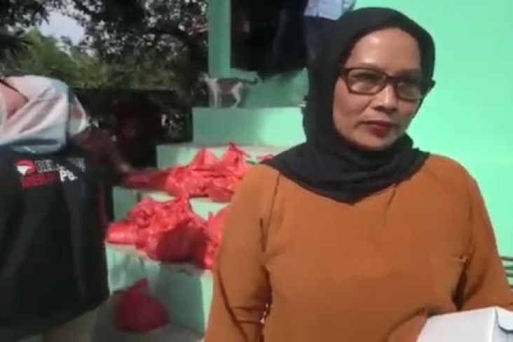 Bantuan Sembako Partai Perindo dan RMP, Warga Palu: Alhamdulillah Ini Rezeki Buat Kami