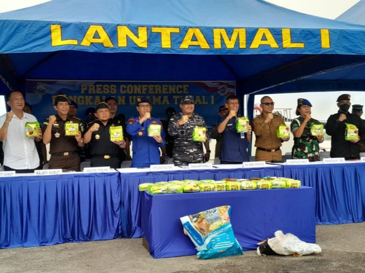 TNI AL Gagalkan Penyelundupan 36 Kg Sabu di Perairan Lhokseumawe, 2 Orang Ditangkap