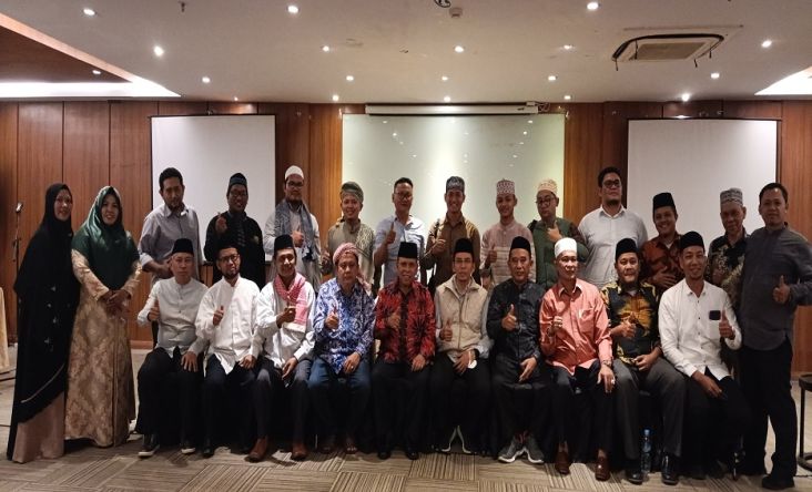 TGB Silaturahmi dengan Alumni Timur Tengah di Medan, Ini yang Dibahas