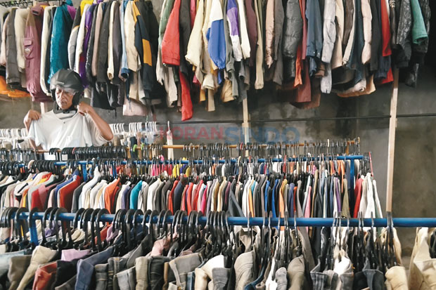 4 Alasan Harus Beralih dari Beli Impor Pakaian Bekas