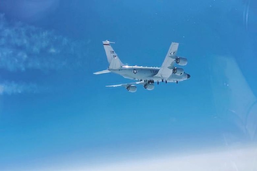 Dua Jet Tempur Rusia Dekati Dua Pesawat Mata-mata AS