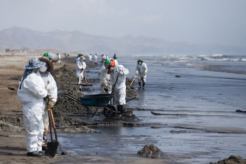 Nelayan Peru Khawatirkan Tumpahan Minyak Dampak Tsunami Tonga