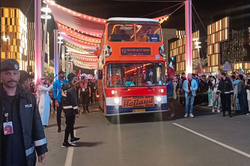 Piala Dunia 2022: Bus De Oranje di Kawal Pasukan Berkuda