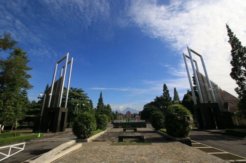 20 Kampus Terbaik di Yogyakarta Versi UniRank 2023