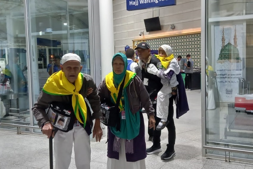Jemaah Haji Indonesia Puas Pelayanan Petugas: Terima Kasih!