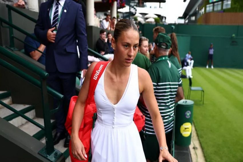 Heboh Petenis Cantik Ukraina Kenakan Gaun Pengantin di Wimbledon