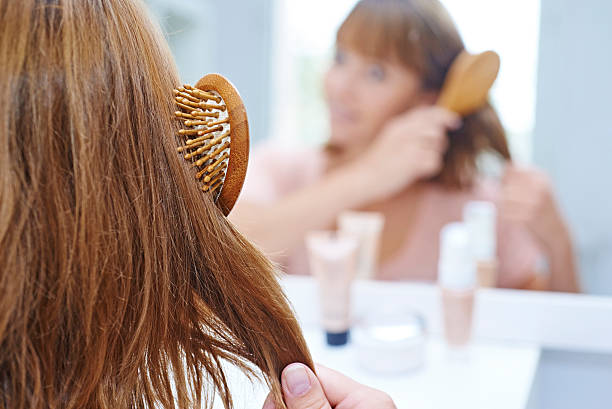 4 Cara Membuat Rambut Tetap Lembut saat Musim Panas