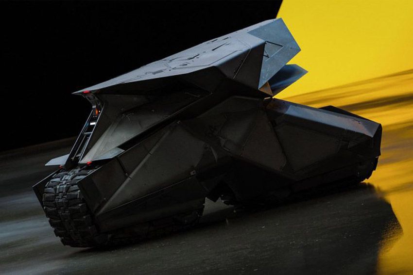 Batpod The Batman, Pakai Roda Tank Bikin Makin Keren