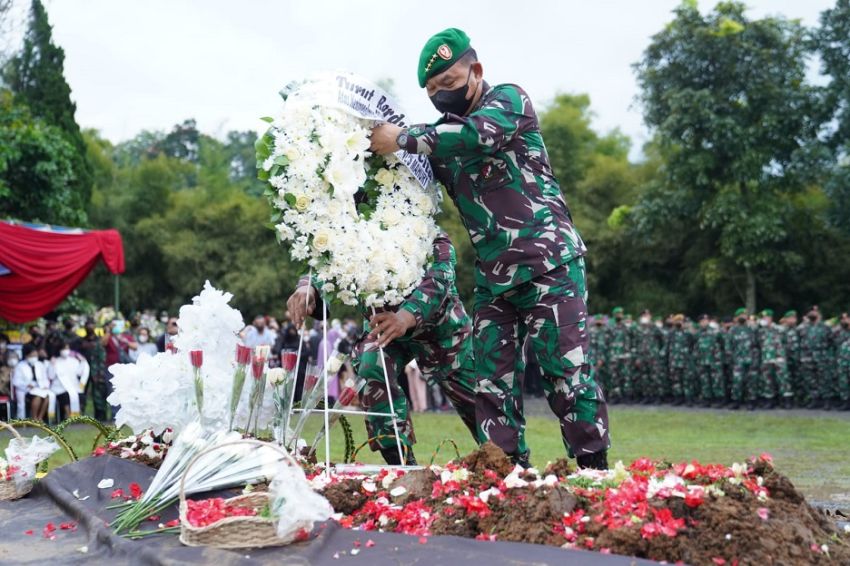 Pemakaman Brigjen Stepanus, TNI AD Kehilangan Perwira Terbaik