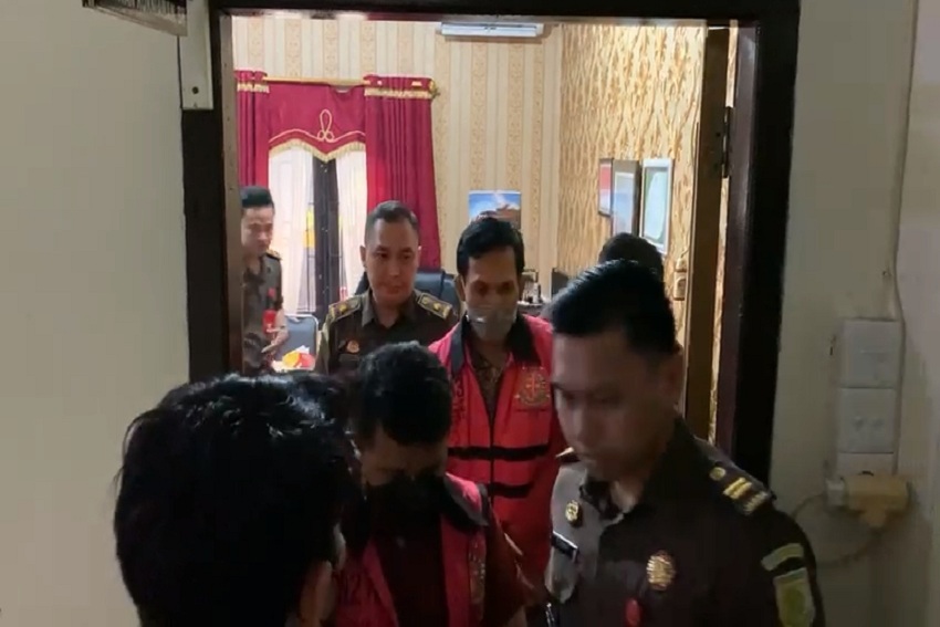 Kejari Tebo Tahan 3 Tersangka Kasus Korupsi Dana Simpan Pinjam 0553