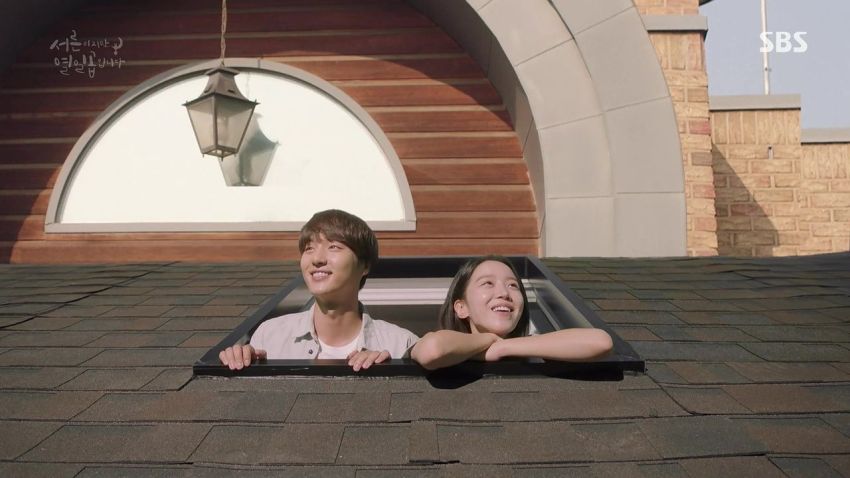 7 Drama Korea tentang Jatuh Cinta setelah Terpaksa Tinggal Serumah