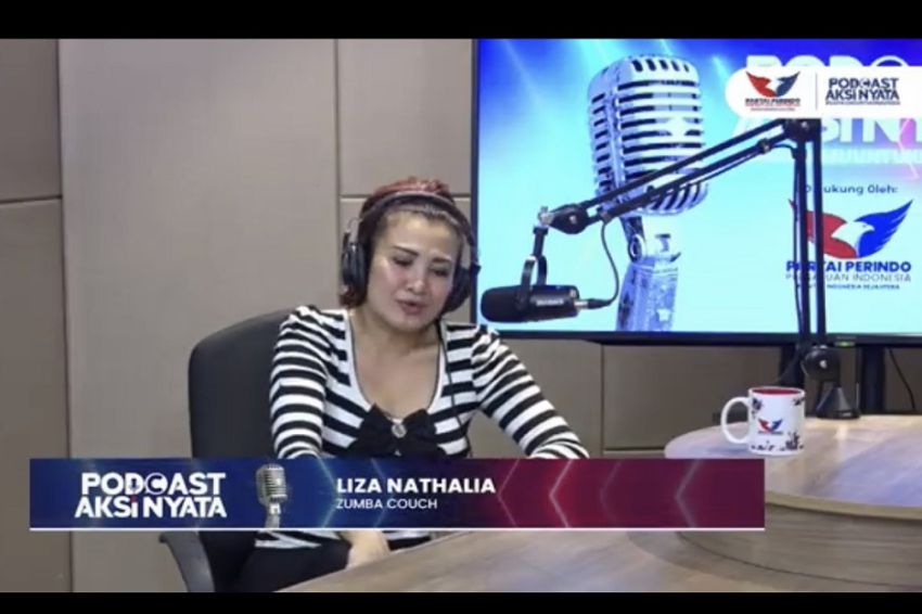Cerita Liza Natalia Awal Mula Kenal Zumba yang Bikin Sehat