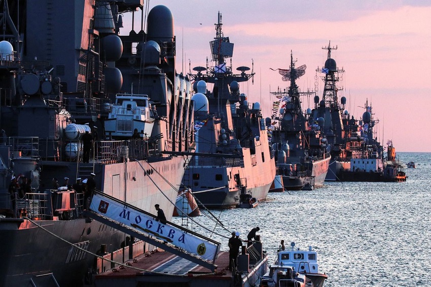 Russias Black Sea Fleet Is In Danger After The Ukrainian Offensive Newsy Today 