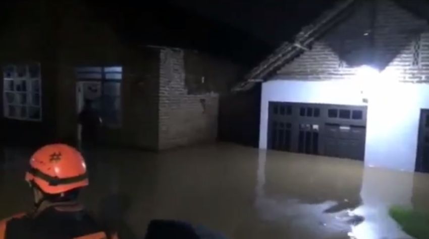 Banjir Rendam 3 Kecamatan di Jombang, Ketinggian Air 1,5 Meter Lebih