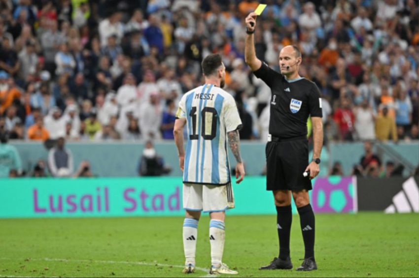 3 Alasan Lionel Messi Terancam Absen Bela Argentina di Semifinal