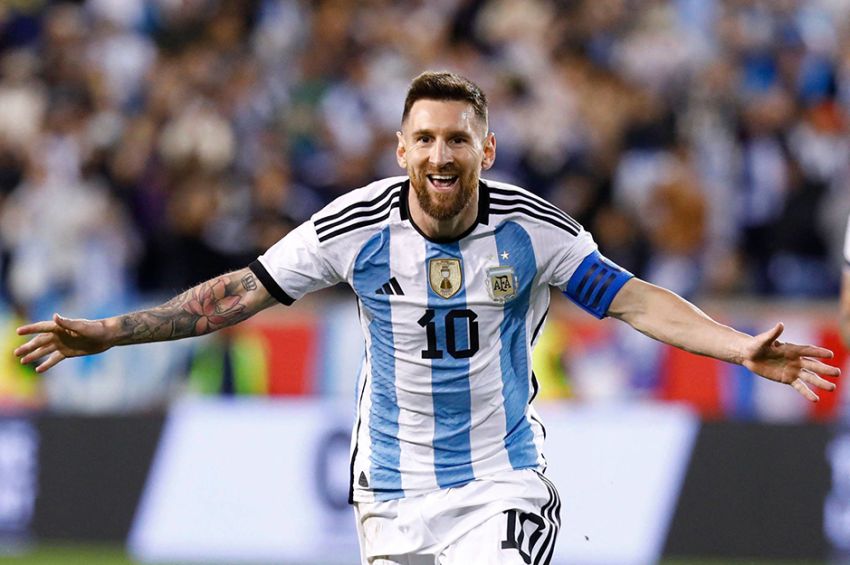 Lionel Messi Antar Argentina Unggul 1-0