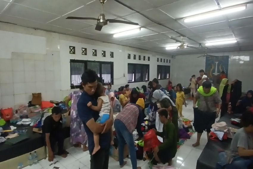 110 Warga Korban Kebakaran Manggarai Jaksel Mengungsi di Pos Karang Taruna