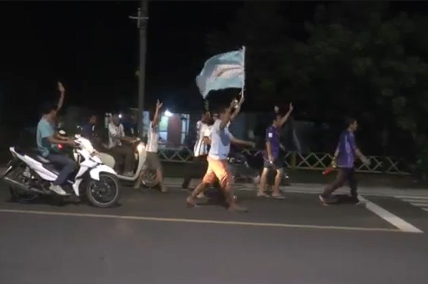 Argentina Juara Piala Dunia, Puluhan Warga Polewali Mandar Jalan Kaki 7 Km