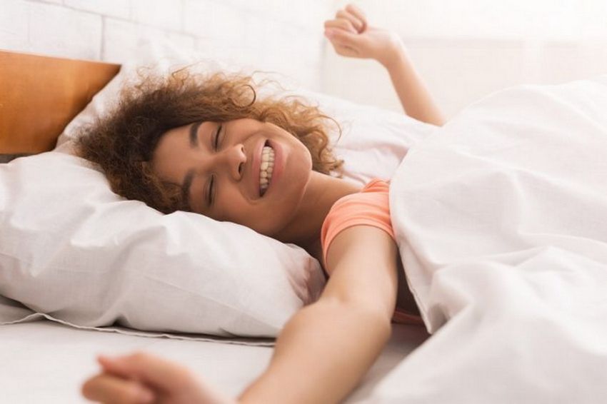 4 Makanan yang Bisa Bantu Tidur Lebih Cepat, Cocok buat Penderita Insomnia
