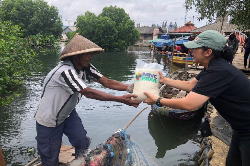 Dapat Bantuan Beras, Nelayan Tarumajaya: Terima Kasih, MNC Peduli!