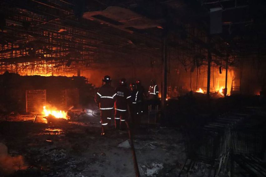 Korsleting Listrik Diduga Jadi Pemicu Kebakaran Toko Swalayan di Tambun Bekasi