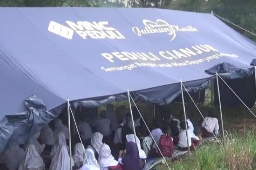 MNC Peduli Salurkan Tenda Kelas Darurat untuk SDN Cimanahayu Cianjur