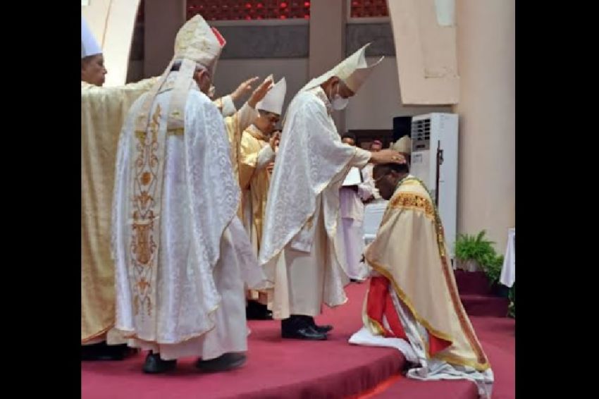 Putra Asli Papua Ditahbiskan Jadi Uskup Jayapura oleh Duta Besar Vatikan