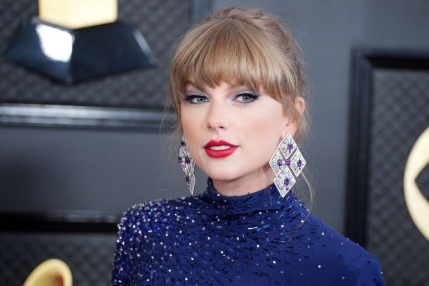 Harry Styles Menang Grammy Awards 2023, Taylor Swift Tepuk Tangan