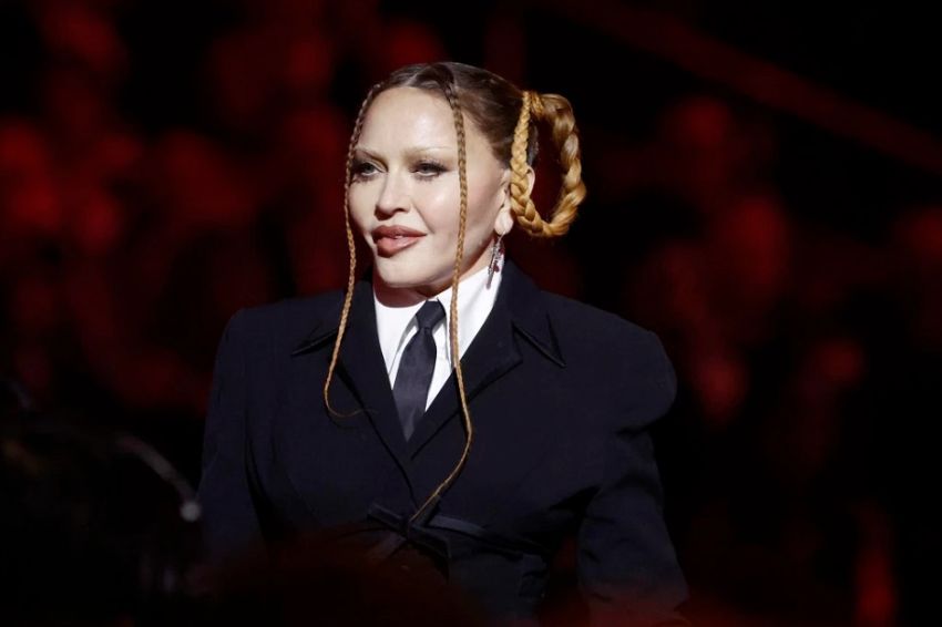 Wajah Madonna di Grammy Awards 2023 Disebut Menakutkan