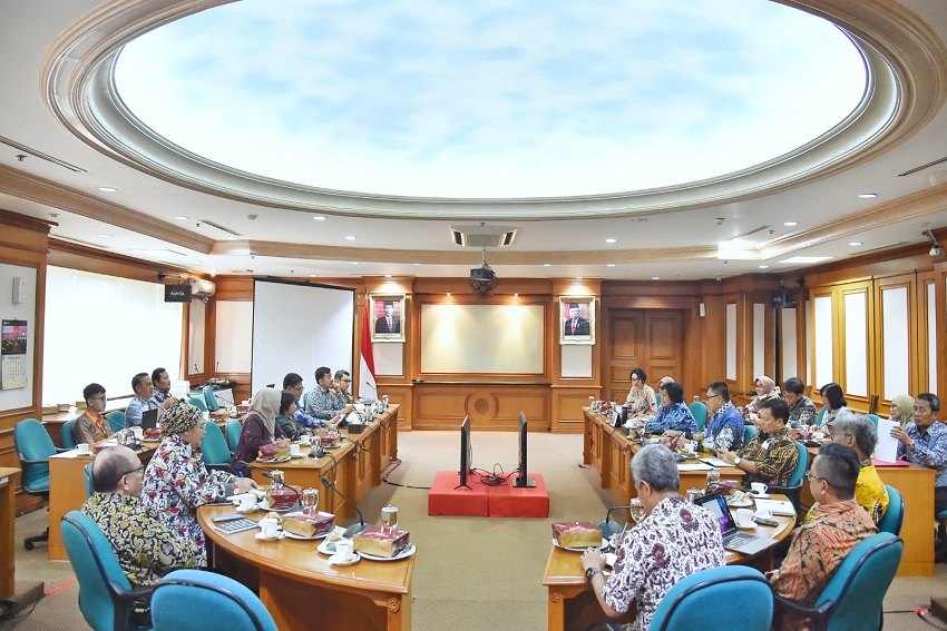 Terima Komnas HAM, Siti Nurbaya Jelaskan soal Perubahan Iklim Bersama Menteri Terkait