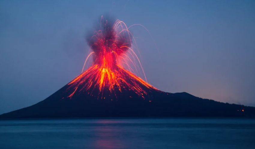 Suara Letusan Gunung Krakatau Begitu Keras, Mampu Pecahkan Gendang Telinga