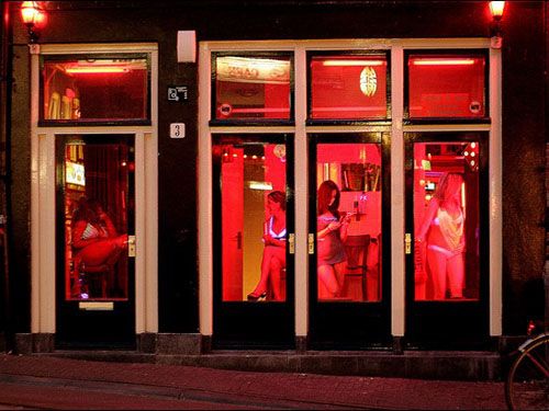 Distrik Lampu Merah Amsterdam Hendak Direlokasi Ada Yang Mencakmencak Get 