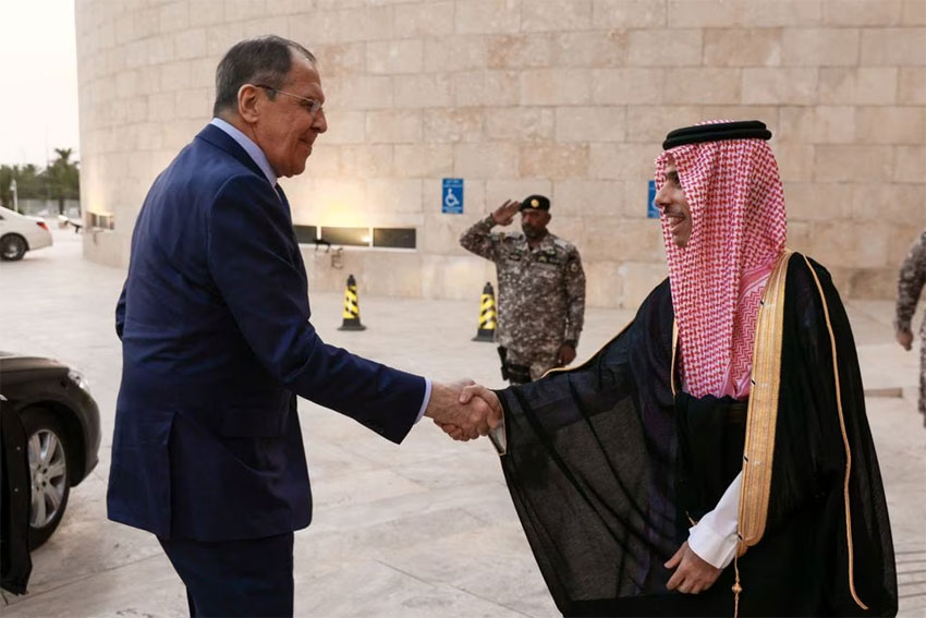 Arab Saudi Berusaha Perkuat Hubungan dengan Rusia