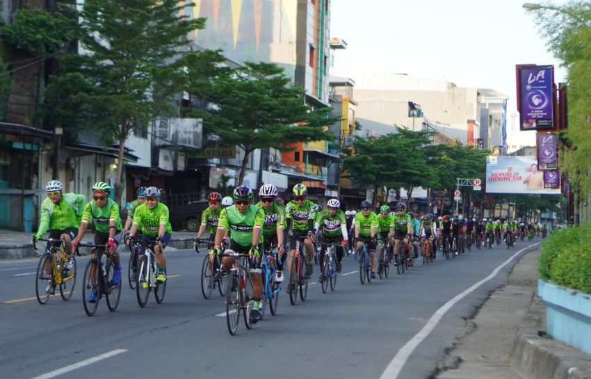 Group Ride Indonesia ke-4 GFNY Mandalika dan GFNY Bali-IFG Life Sambangi Makassar: Menikmati Kota Bersejarah