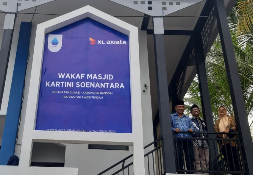 CEO XL Axiata Resmikan Masjid Hasil Patungan Karyawan dan Manajemen di Luwuk