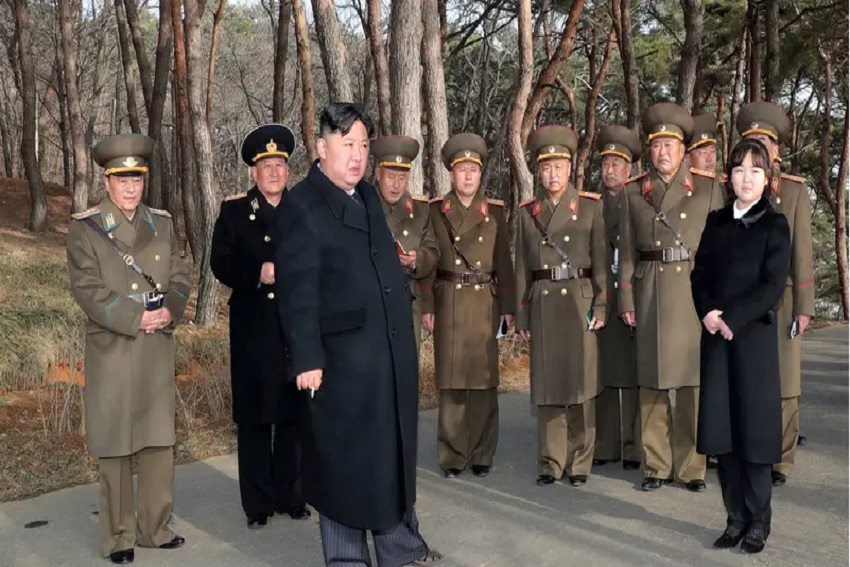 Kim Jong-un Pimpin Latihan Perang Simulasi Serangan Balik Nuklir Korut