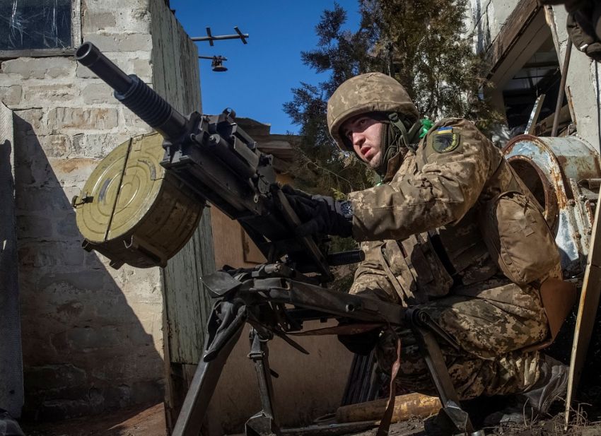 Anggota NATO Harus Persenjatai Ukraina untuk Jangka Panjang