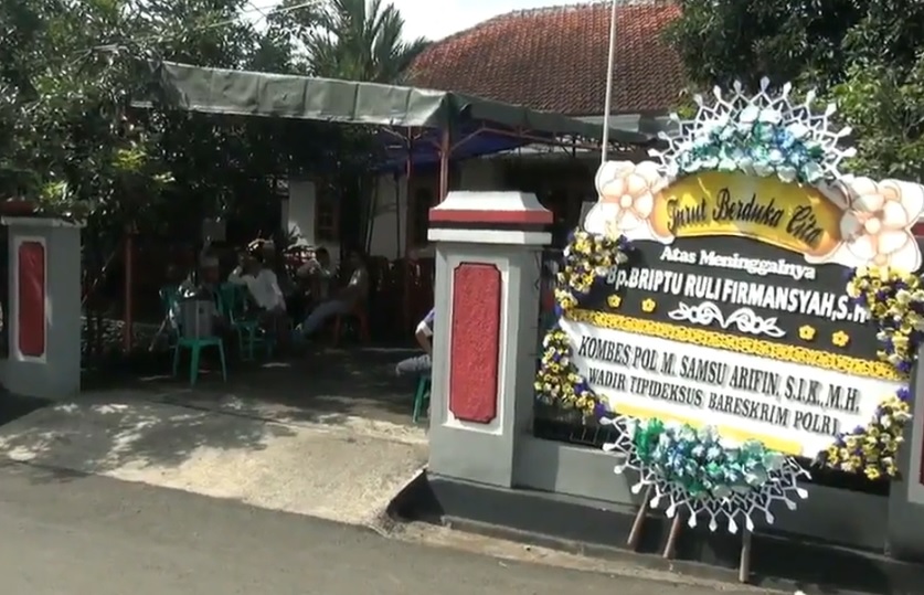 Keluarga Ajudan Kapolda Gorontalo Tewas dengan Luka Tembak Tunggu Kedatangan Jenazah di Semarang
