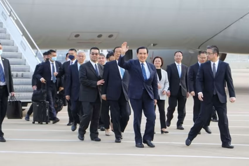Coba Redakan Situasi, Mantan Presiden Taiwan Kunjungi China