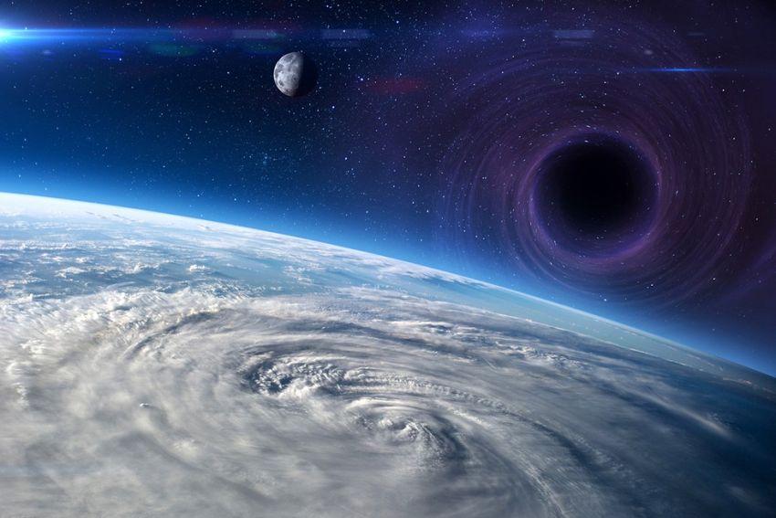 Changement de direction, un trou noir géant se dirige maintenant vers la Terre