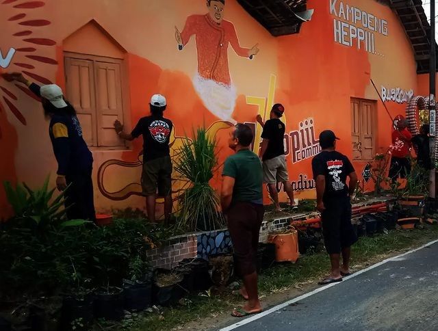 16 Desa di Madiun, Ngawi dan Magetan Perbaiki Jalan hingga Percantik Gapura