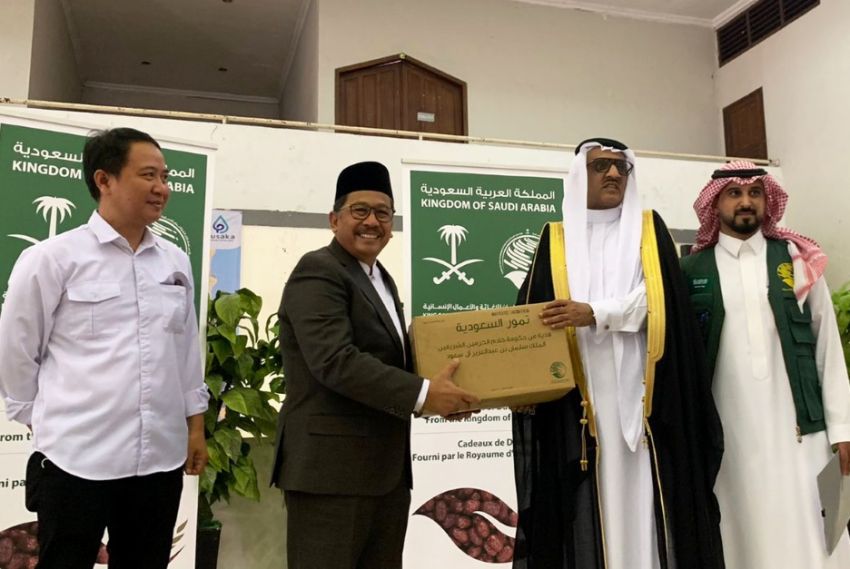 Arab Saudi Kembali Sumbang 100 Ton Kurma untuk Indonesia