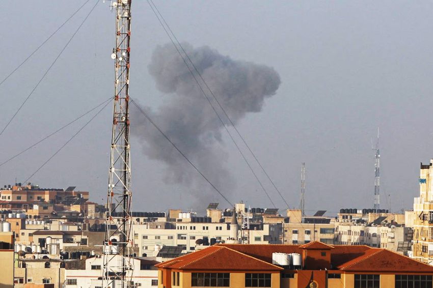 Roket Gaza Hantam Israel Pascapenyerangan Masjid Al-Aqsa