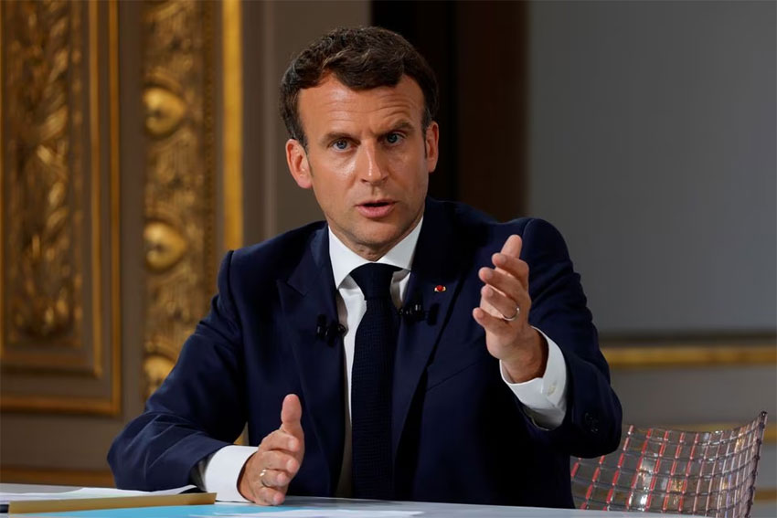 Aksi Protes Tak Halangi Macron Teken Undang-undang Reformasi Pensiun Prancis
