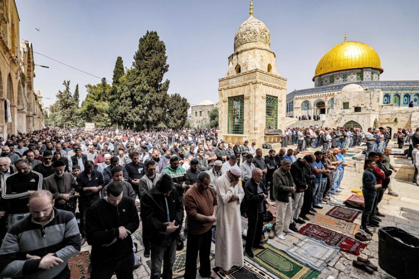 Israel Putus Aliran Listrik Speaker Masjid Al-Aqsa Saat Azan