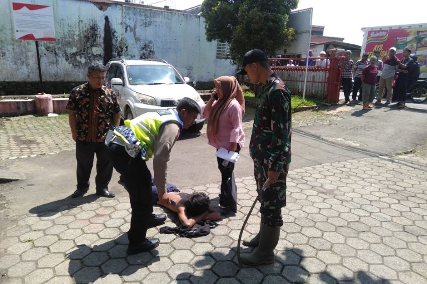 Heroik! 2 Prajurit TNI Lumpuhkan Begal Bersenjata di Cianjur