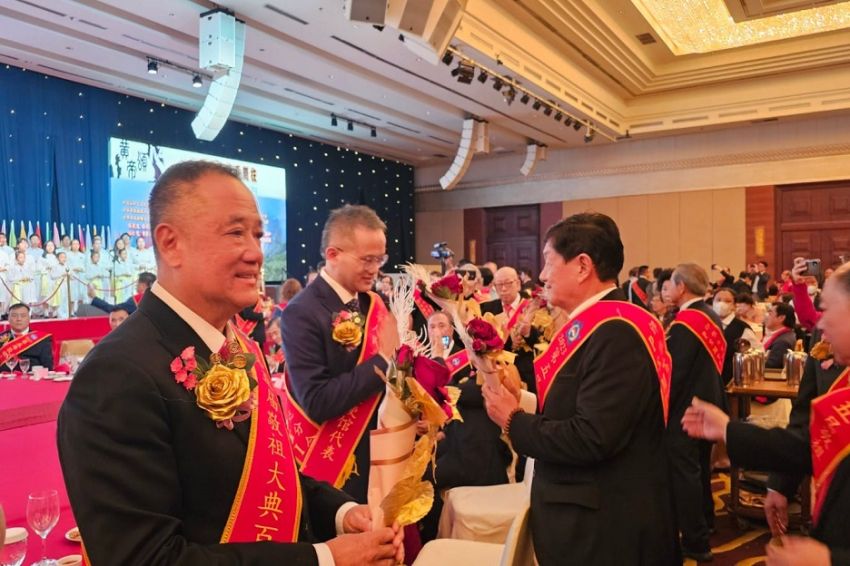 PSMTI Gandeng Konjen Kedubes RRC Selenggarakan Upacara Penghormatan Leluhur Tionghoa
